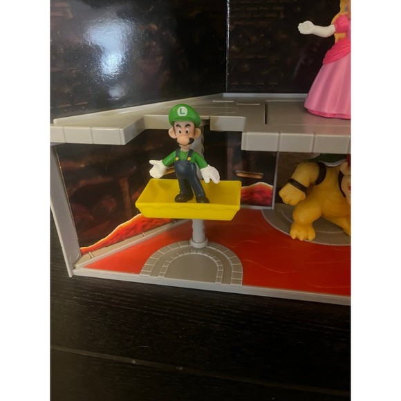 2019 Nintendo Bowser Creepy Castle with Sound & 4 Figured - Picture 10 of 10